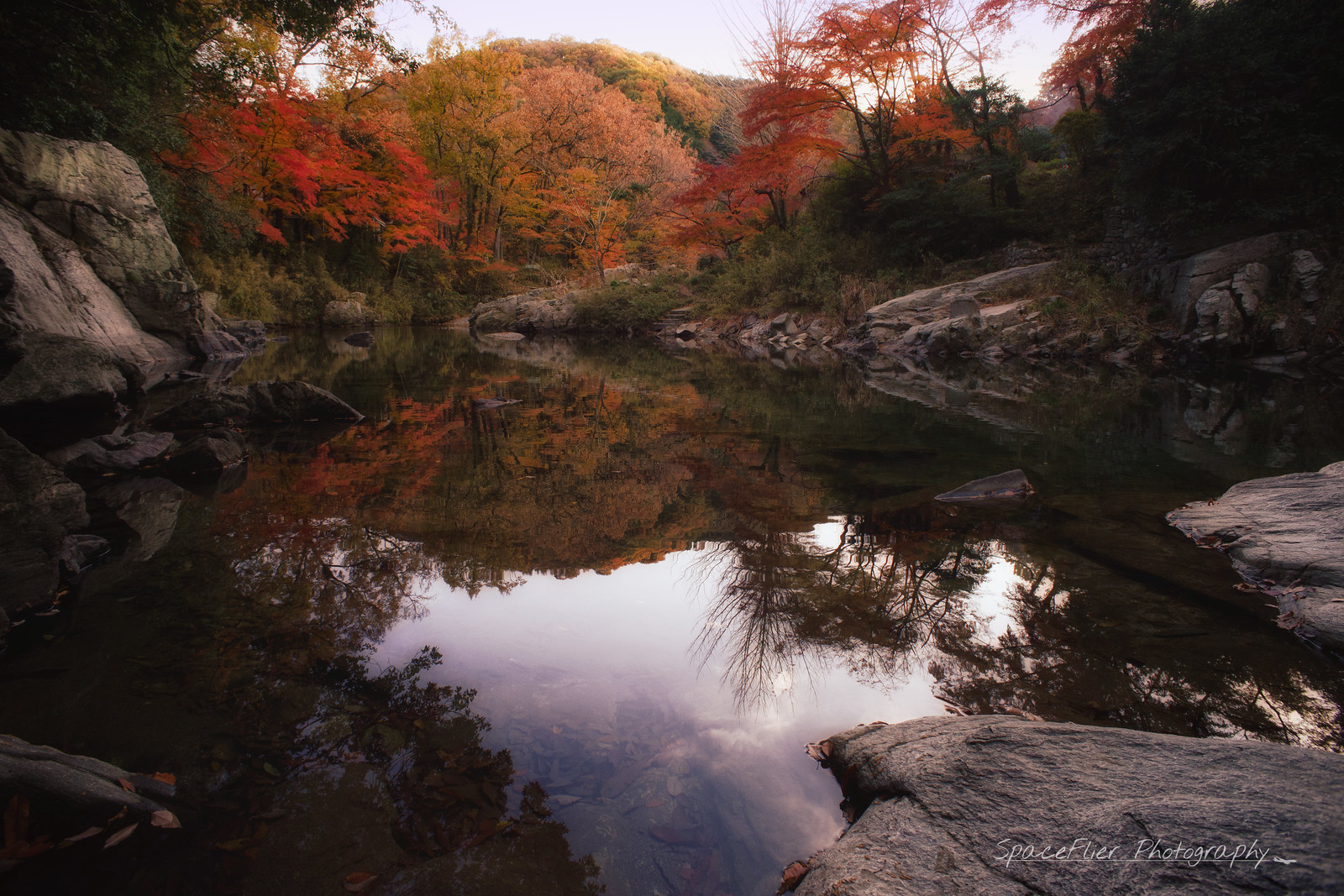 嵐山渓谷の紅葉を撮ってきた