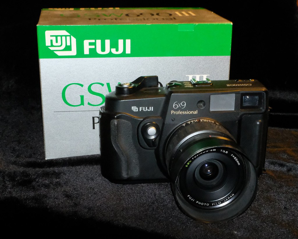 Fuji GSW690III