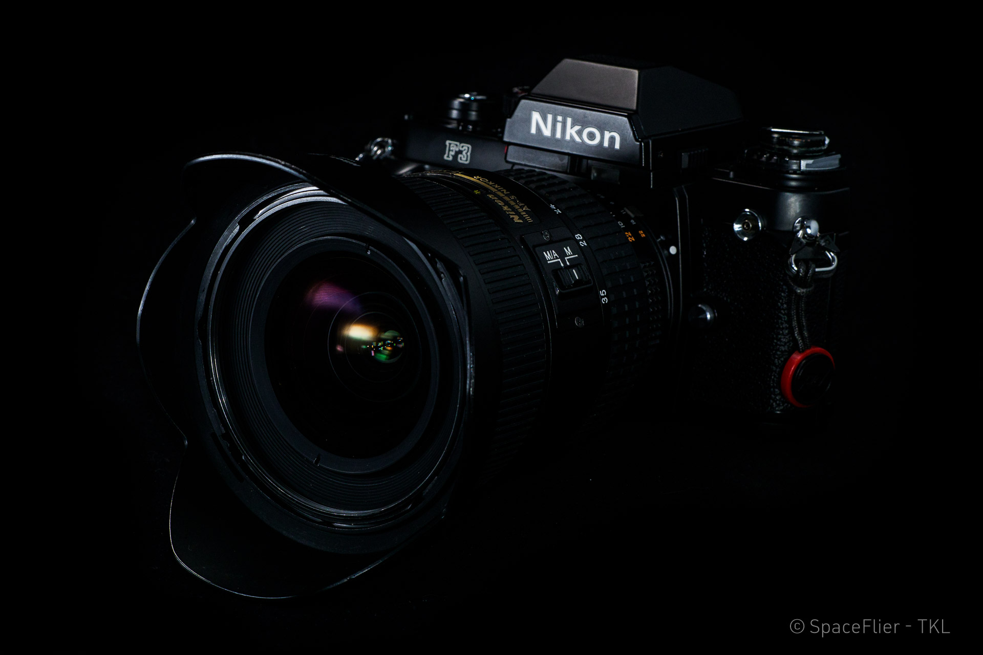 広角ズーム AI AF-S Zoom-Nikkor 17-35mm f/2.8D IF-ED を買っ 